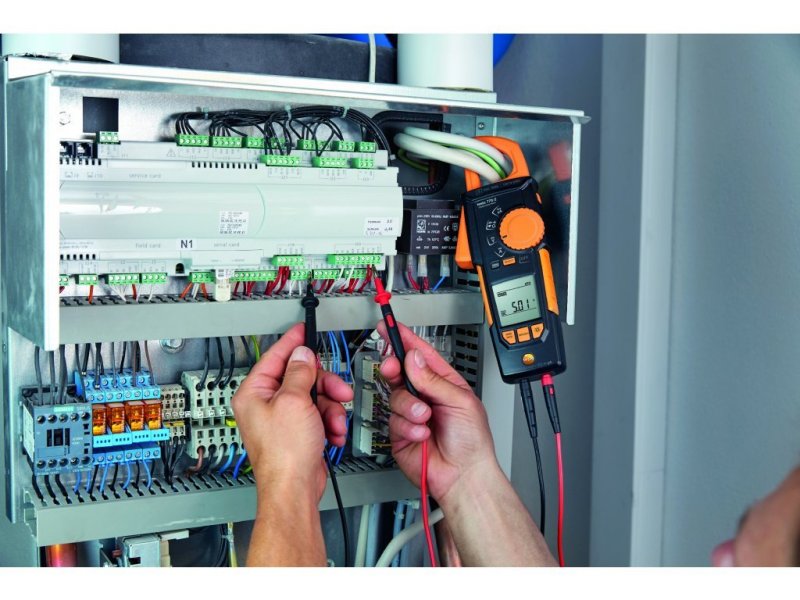 Testo 770-2 - Kliešťový multimeter